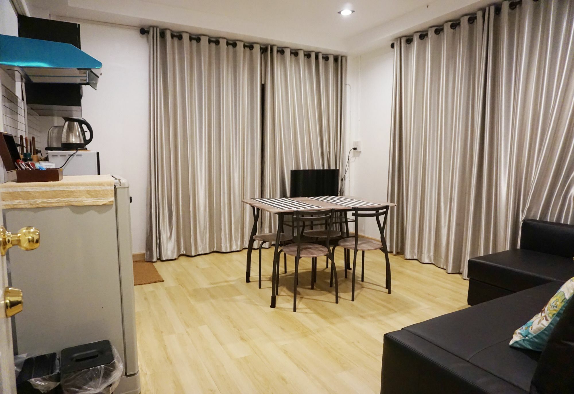 De Paris Self Service Apartment Τσιανγκ Ράϊ Εξωτερικό φωτογραφία